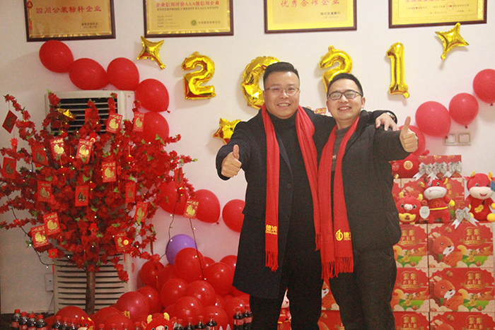 恭喜戰(zhàn)略合作伙伴【美雅時裝飾】網(wǎng)絡推廣年產(chǎn)值上千萬！